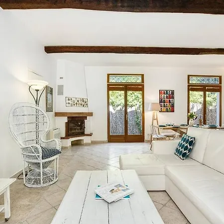 Séjour chez l'habitant Beautifulwith A Swimming Pool!