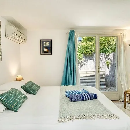 Homestay Beautifulwith A Swimming Pool! Saint-Tropez